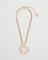 Short Circle Pendant