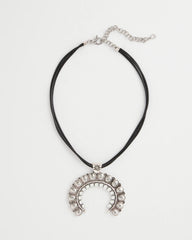 Short Horseshoe Pendant Necklace