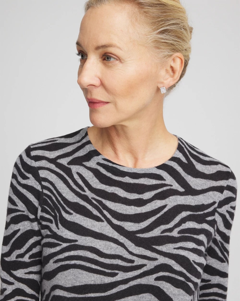 Cashmere Zebra Long-Sleeve Pullover Sweater