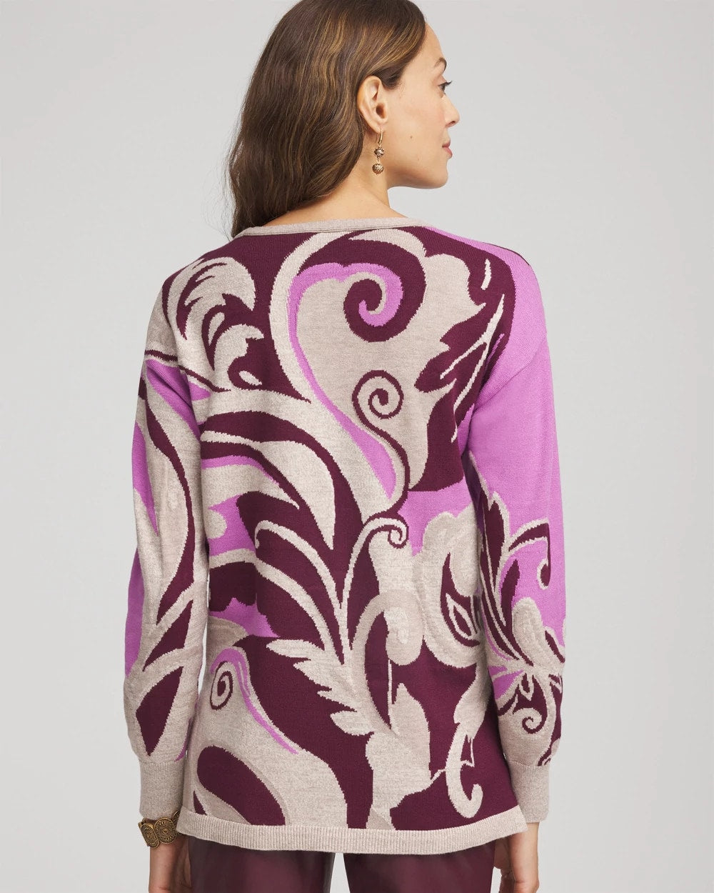 Intarsia Knit V-Neck Pullover Sweater