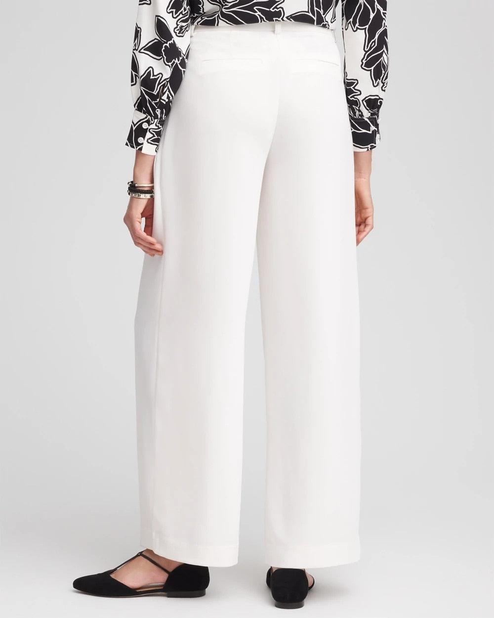 Petite Crepe Pleated Relaxed Pants