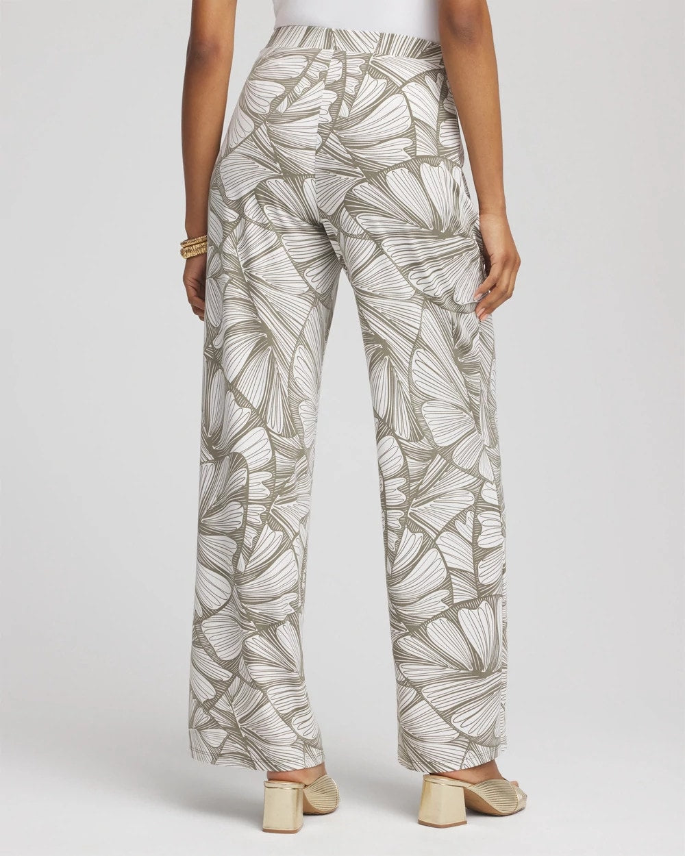 Travelers™ Abstract Leaf Print Knit Wide-Leg Pants